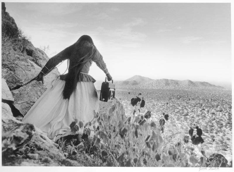 Mujer Angel, Sonora Desert