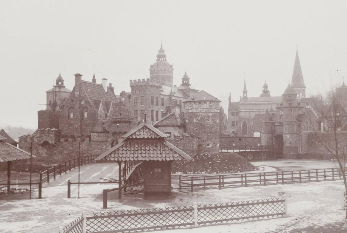 Entré till "Gamla Stockholm". Stockholmsutställningen 1897
