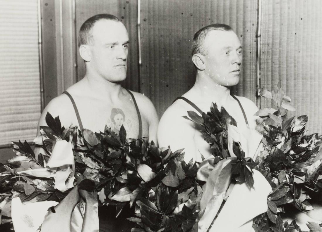Rudolf Svensson och Westergren med sina lagerkransar