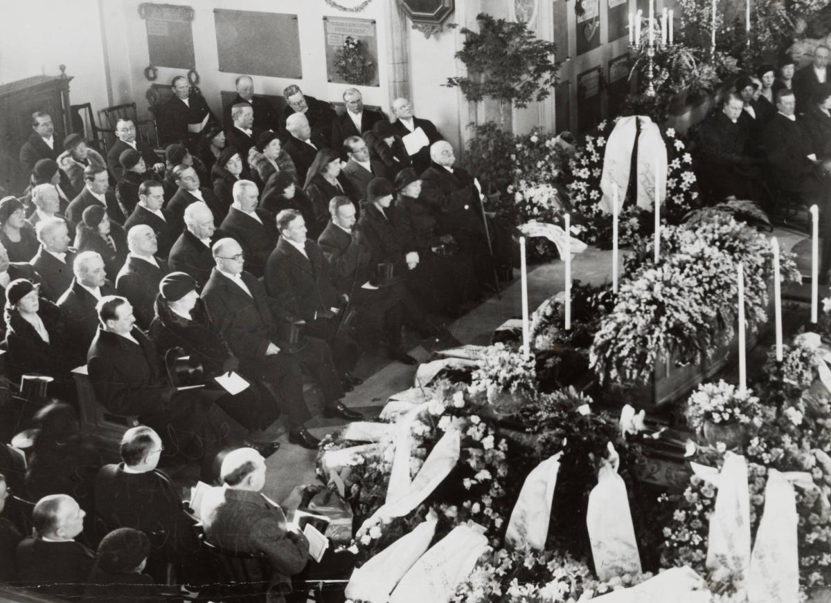 The funeral of Ivar Kreuger, he was cremated