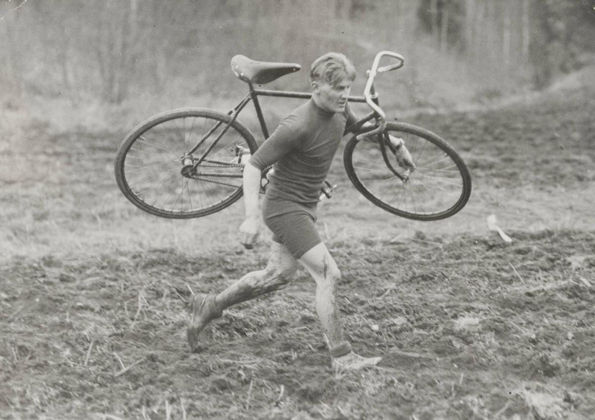 Cykeltävl. idag. Segraren G Jonsson, Enskede
