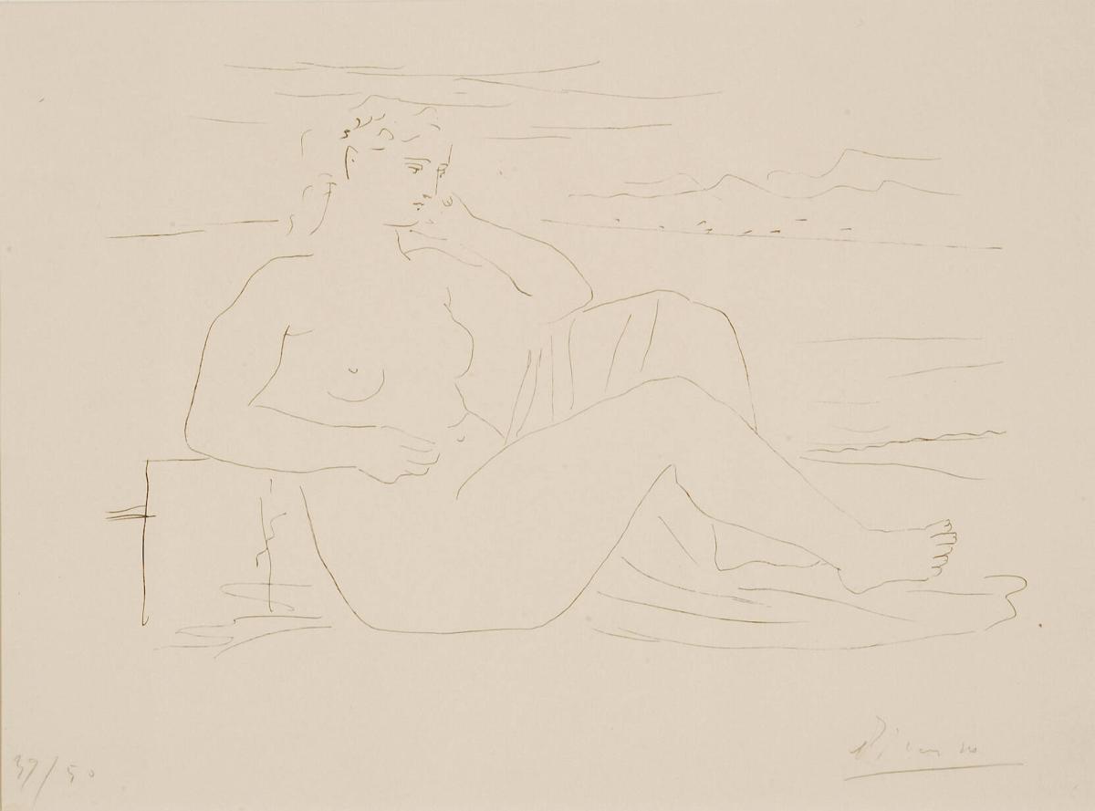 Femme au bord de la mer