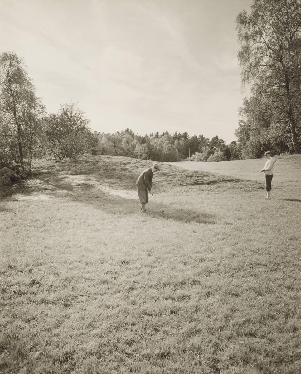 Stockholm kommer denna sommar (1931) att få sin tredje golfbana färdig, en 18-håls bana med en ytvidd av 45 ha, belägen i det natursköna Djursholm
