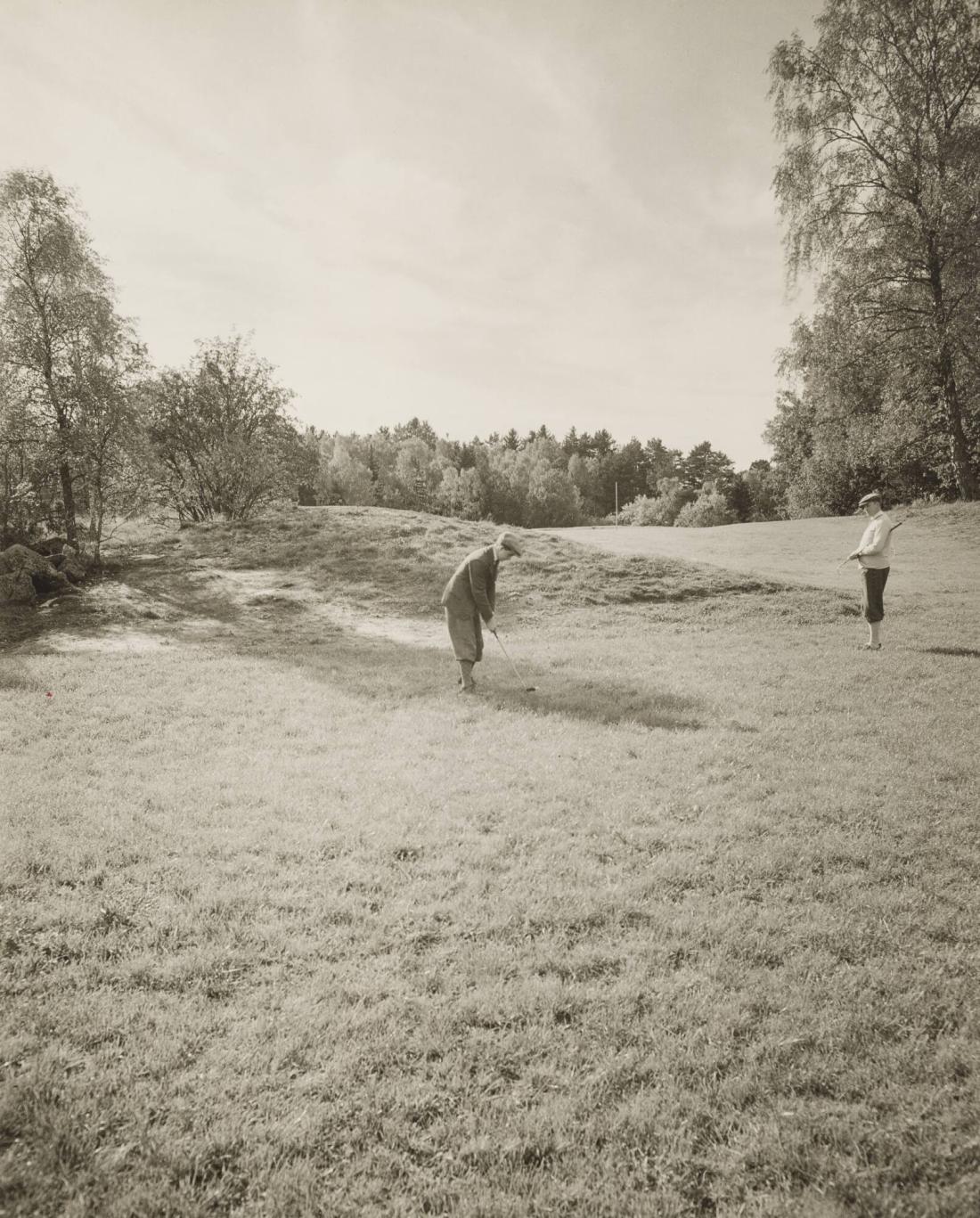 Stockholm kommer denna sommar (1931) att få sin tredje golfbana färdig, en 18-håls bana med en ytvidd av 45 ha, belägen i det natursköna Djursholm