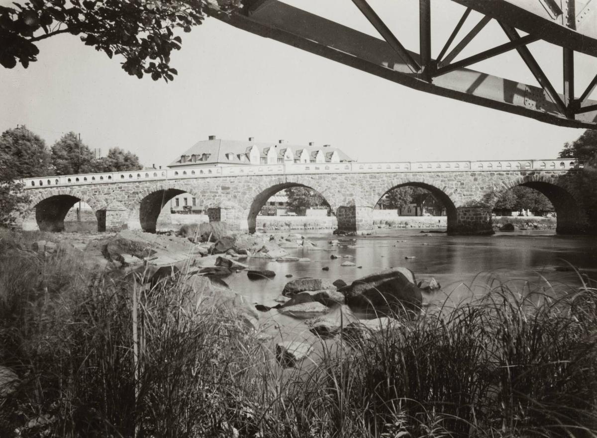 Falkenberg. Landsvägsbron över Ätran (laxfiske)