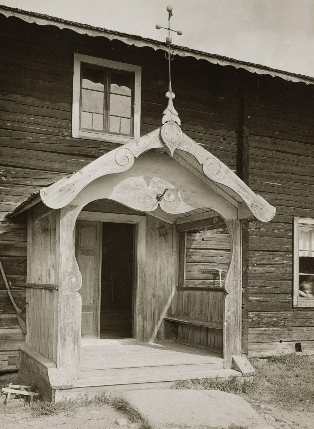 Älfros förstuga