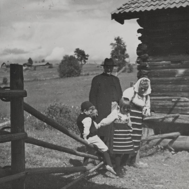 Vid Sparvgården. Backa, Dalarna