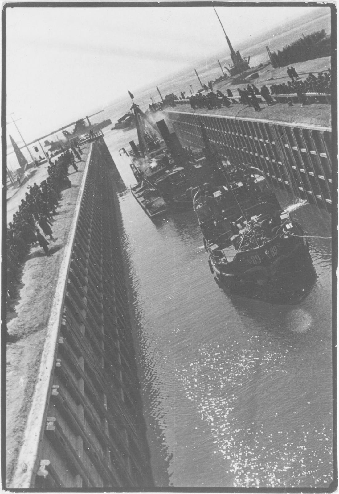 Boats in the Lock