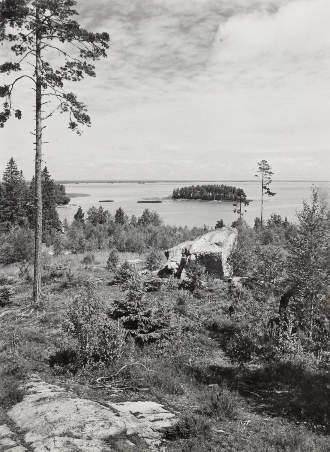 Utsikt över Hjälmaren från Hjälmarbaden