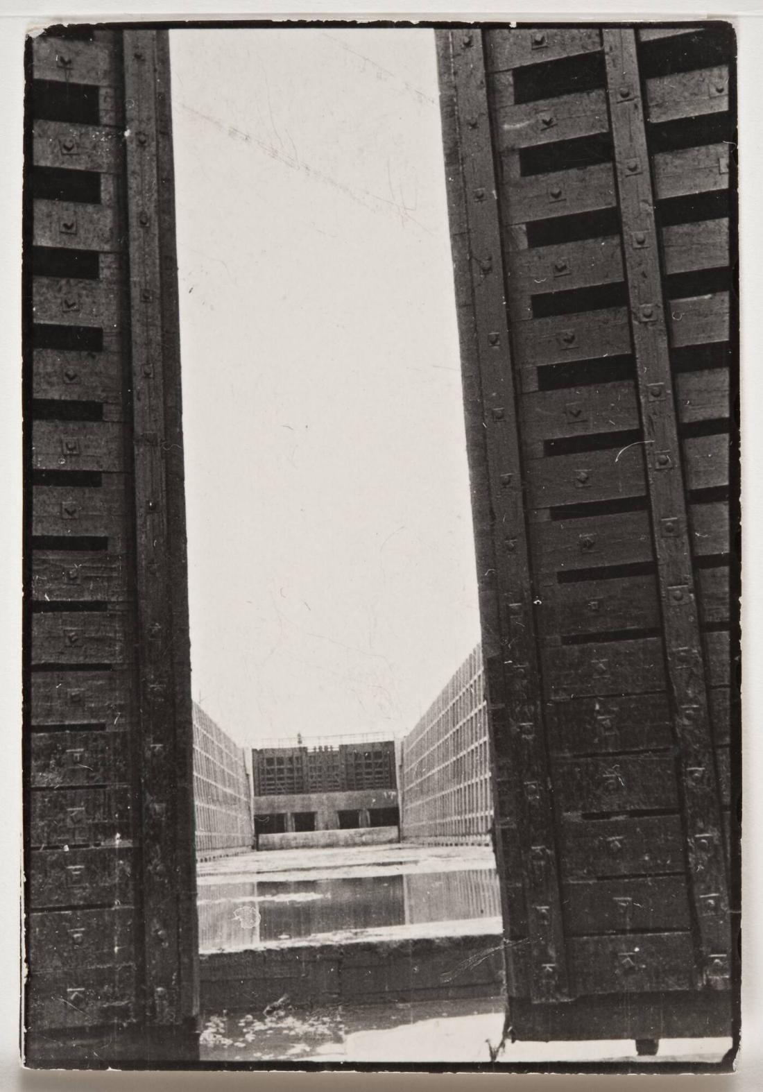 Sluss från vattennivån