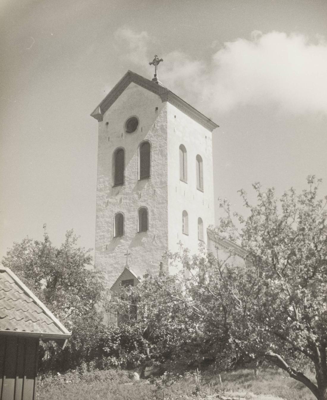 Bokenäs gamla kyrka