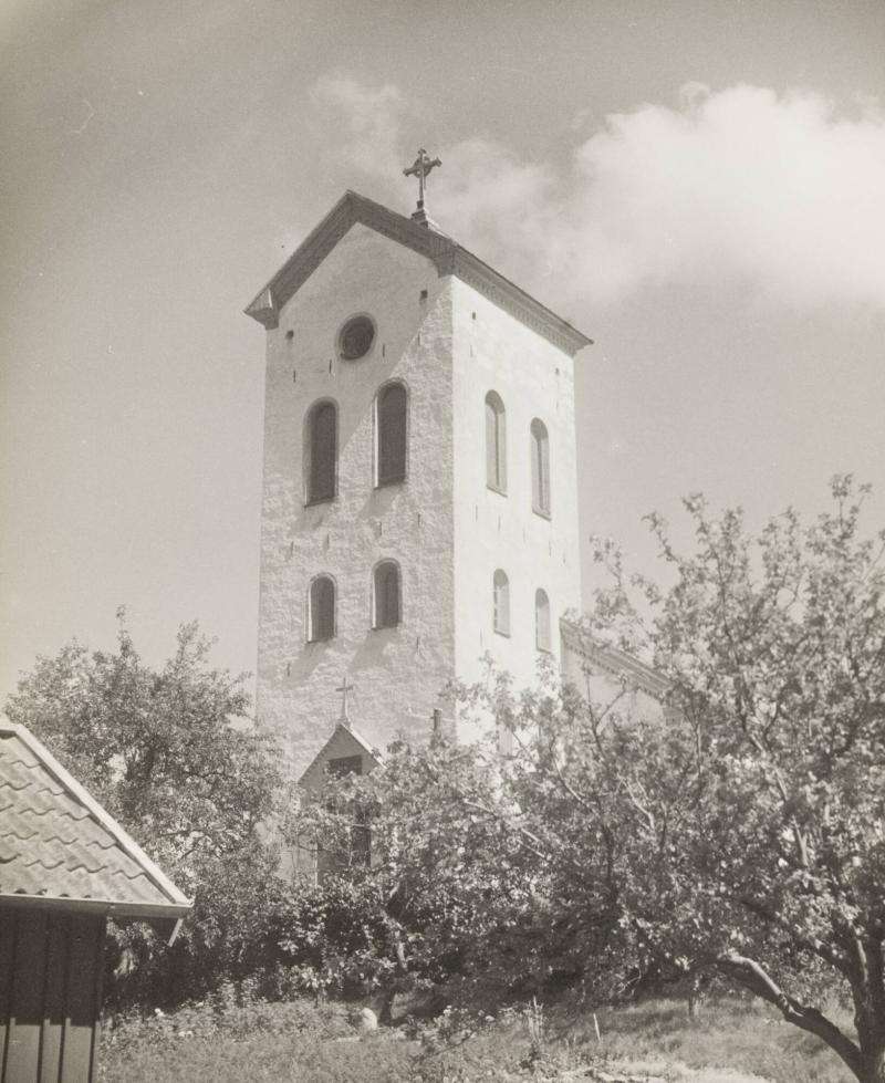 Bokenäs gamla kyrka