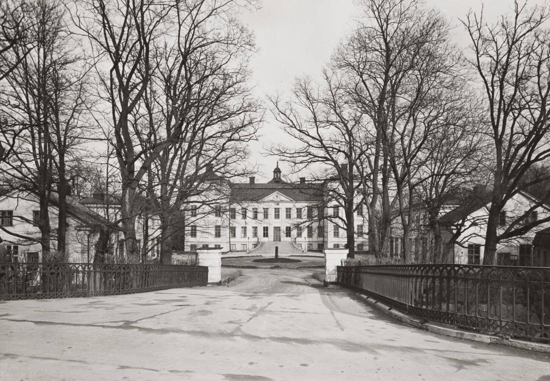 Finspong slott från hufvudentrén