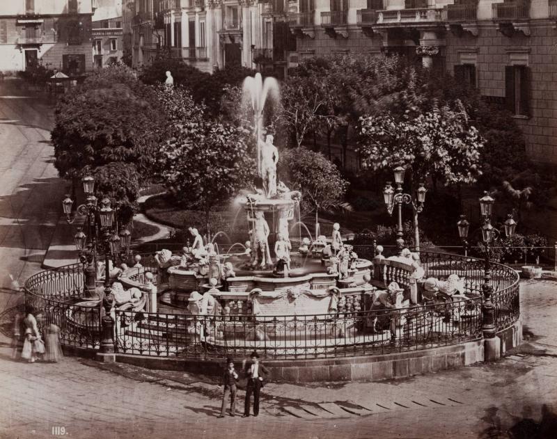 1119. Napoli Fontana Medina