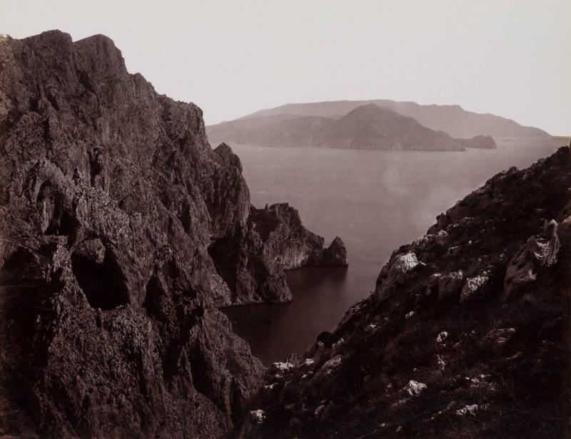 8821. Capri, Punta della Companella