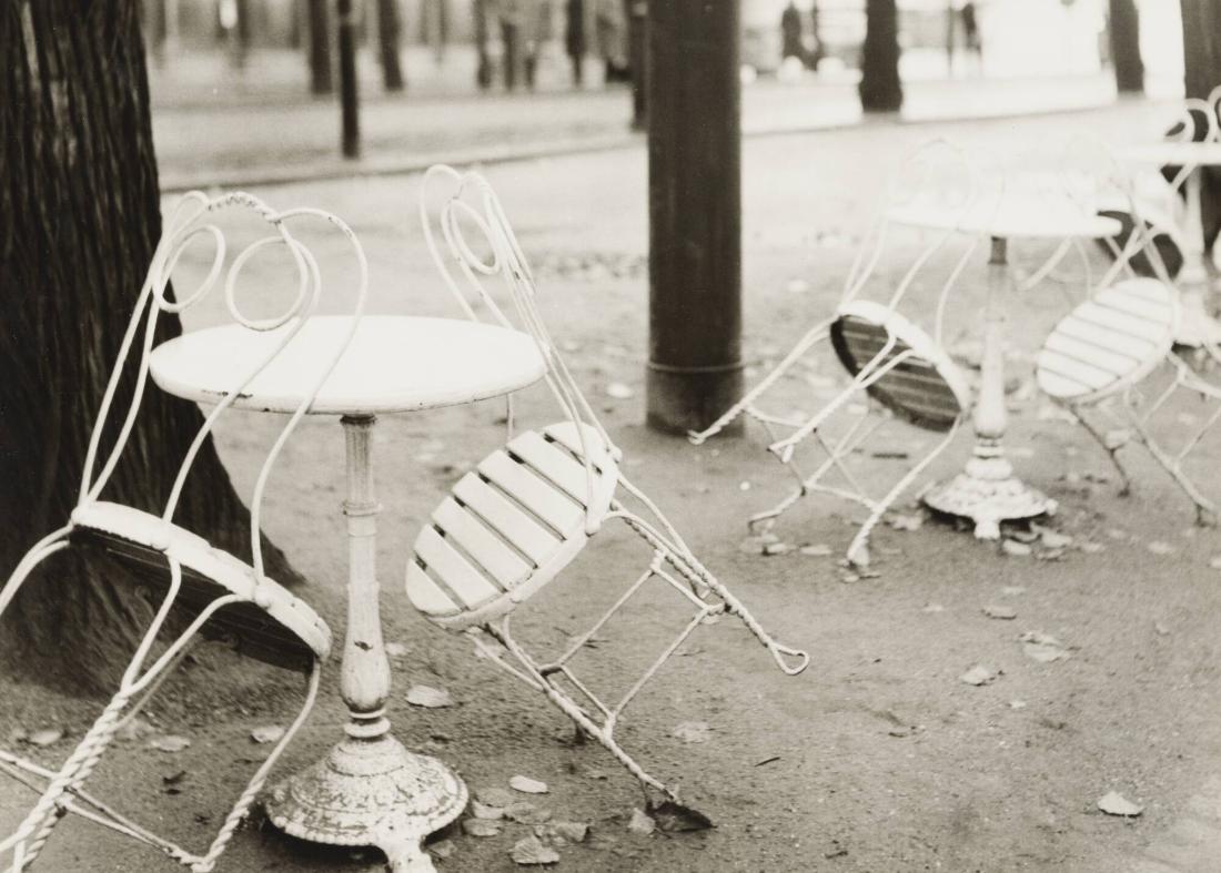 Gatuservering i regn