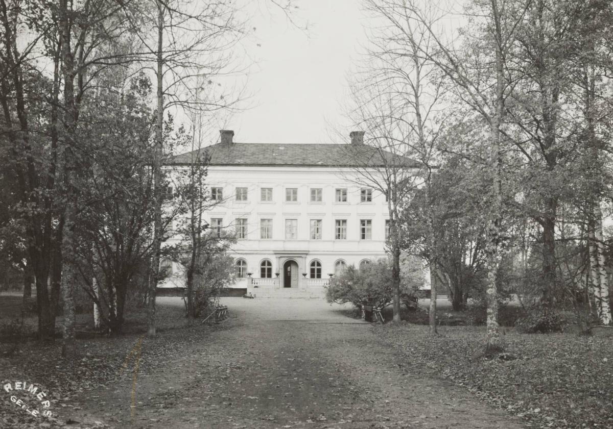 Axmar Bruk, Gästrikland