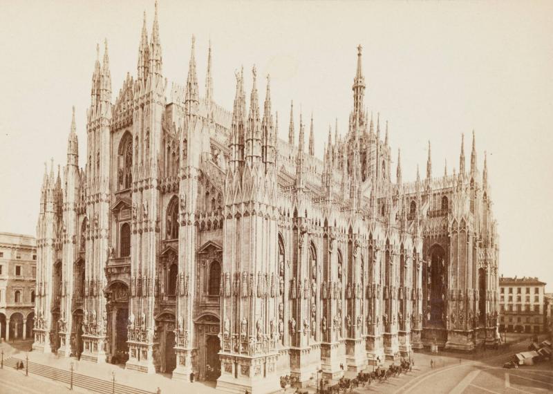 3818. Milano. La Cattedrale dal Palazzo Riale