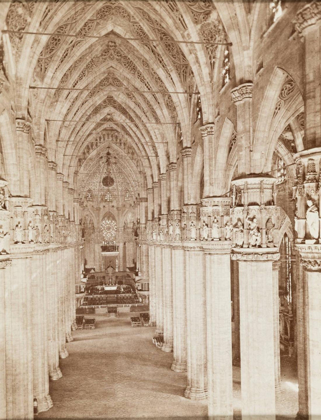 3827. Milano. Interno della Cattedrale