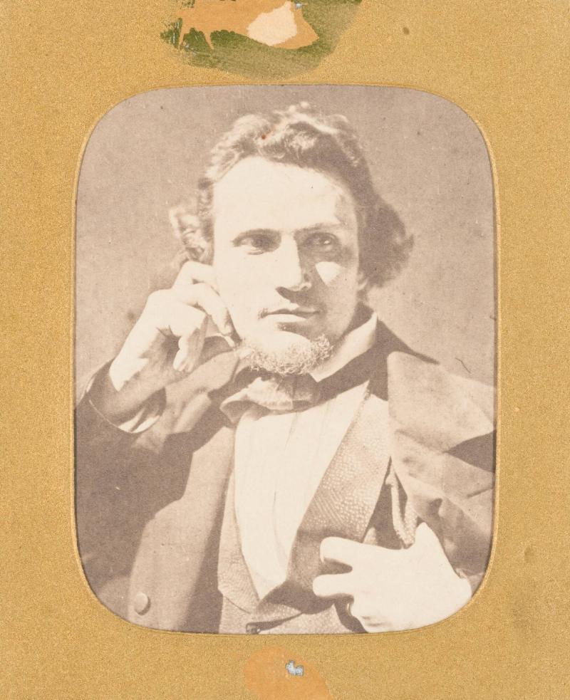 Konstnären Marcus Larsson