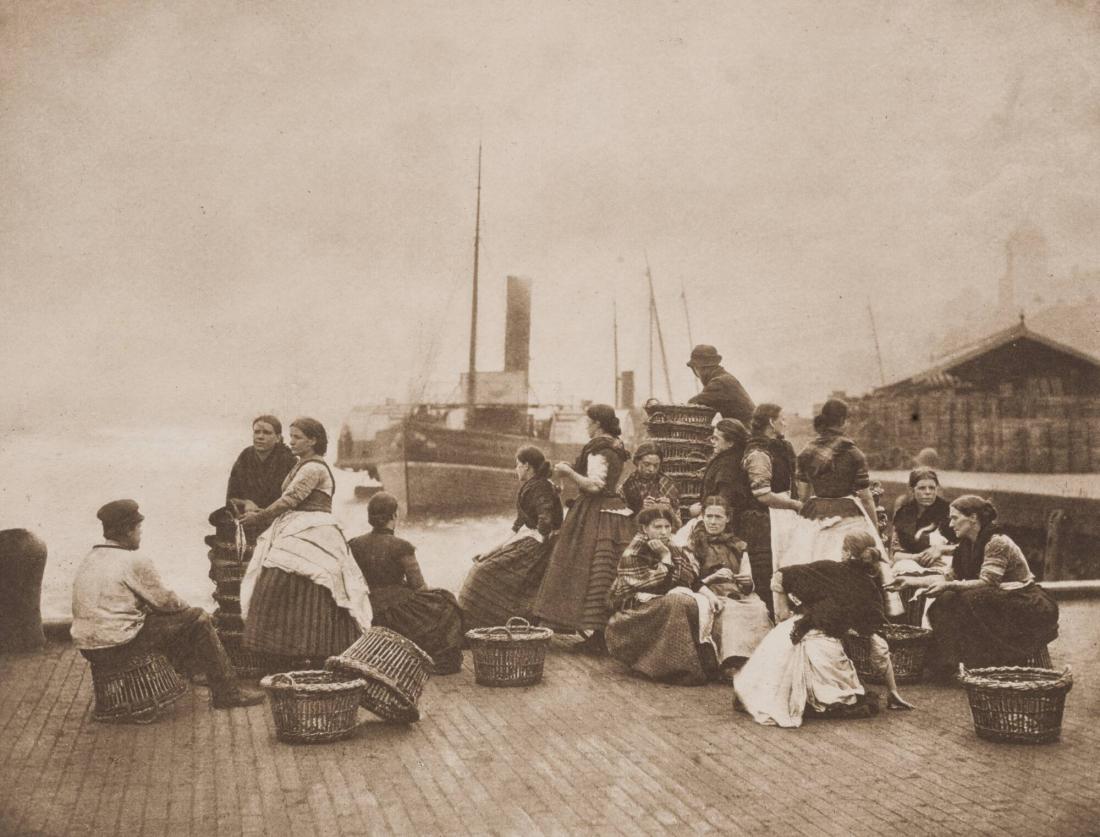 Waiting for the Boats. From the book Sun Artists av W Arthur Boord, New York, 1891
