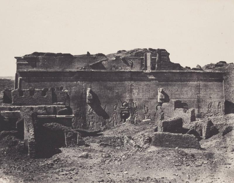 Haute Égypte.  Grand Temple de Denderah.  Façade Postérieure (Planche 18). Ur boken Egypt, Nubia, Palestine, and Syria: photographic pictures collected during the years 1849, 1850, and 1851.  Part 13