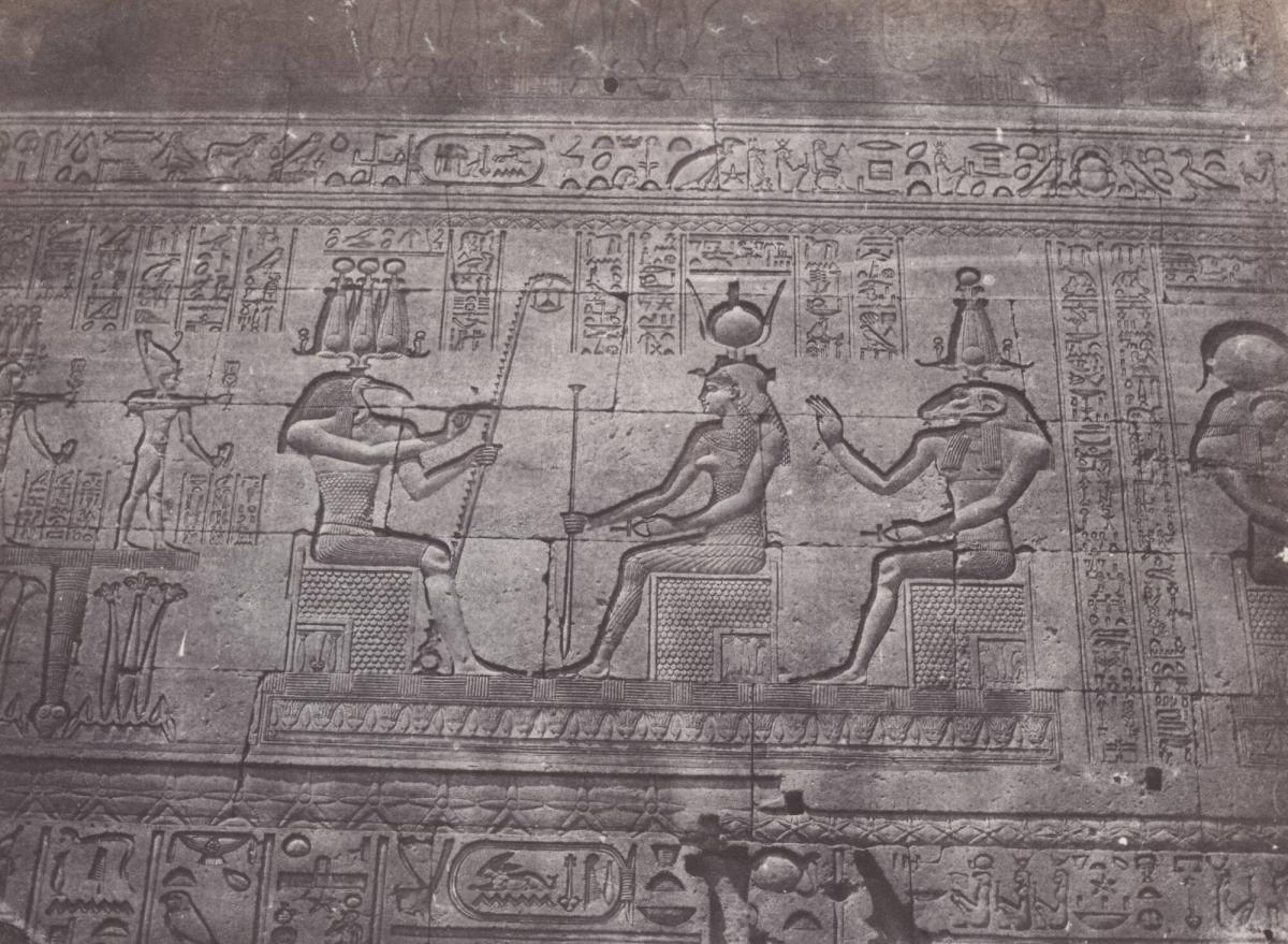 Haute Égypte.  Grand Temple de Denderah.  Sculptures de la Façade Postérieure (Planche 19). Ur boken Egypt, Nubia, Palestine, and Syria: photographic pictures collected during the years 1849, 1850, and 1851.  Part 13