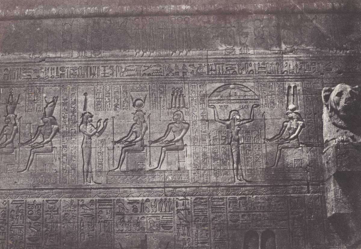 Haute Égypte.  Grand Temple de Denderah.  Sculptures de la Façade Postérieure (Planche 20). Ur boken Egypt, Nubia, Palestine, and Syria: photographic pictures collected during the years 1849, 1850, and 1851.  Part 13