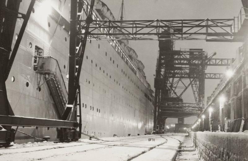 Gripsholms bredsida, Göteborgs hamn