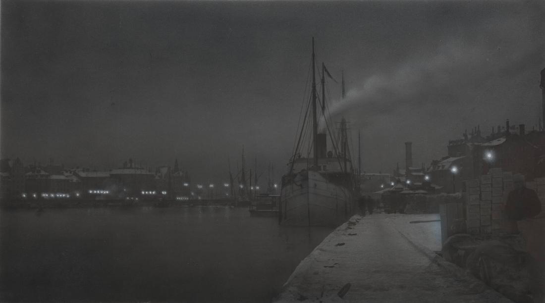 Lastbåt vid kaj, Stockholm