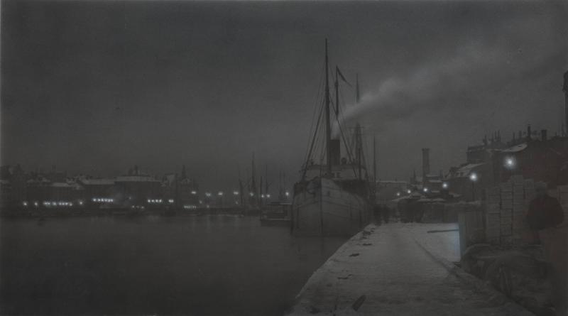 Lastbåt vid kaj, Stockholm