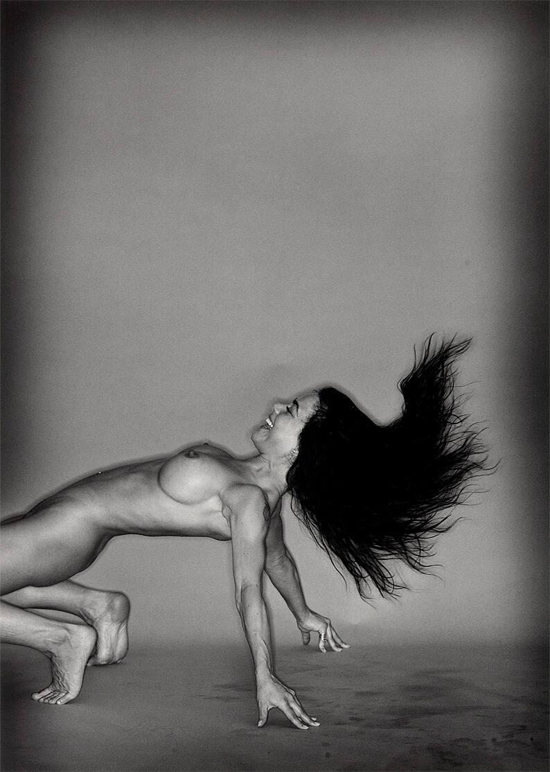 Utan titel. Ur serien: Svartvita bilder av nakna män och kvinnor i rörelse  – All Artworks – Moderna Museet