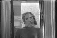 Digital stillbild Francesca Woodman.
