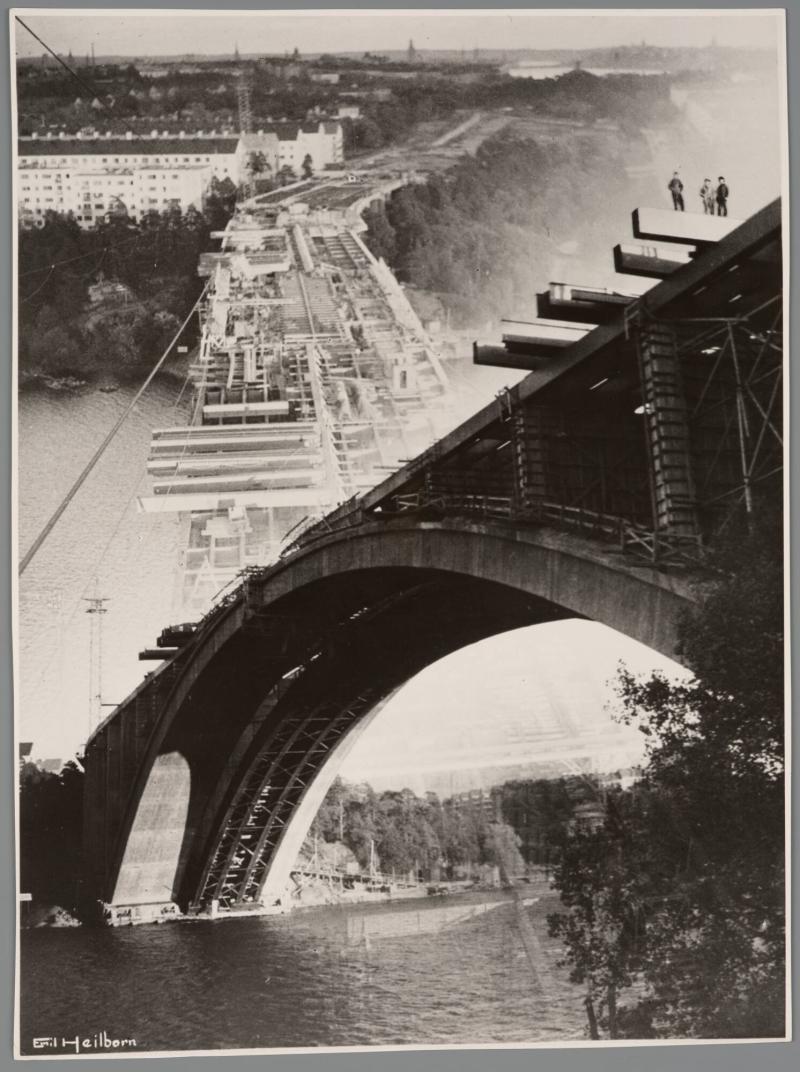 Tranebergsbron under byggnad