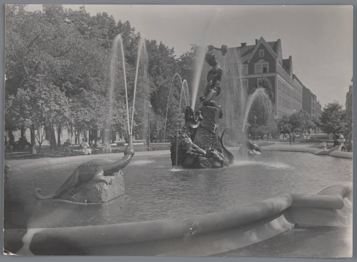 Stockholm, Adolf Fredriks torg