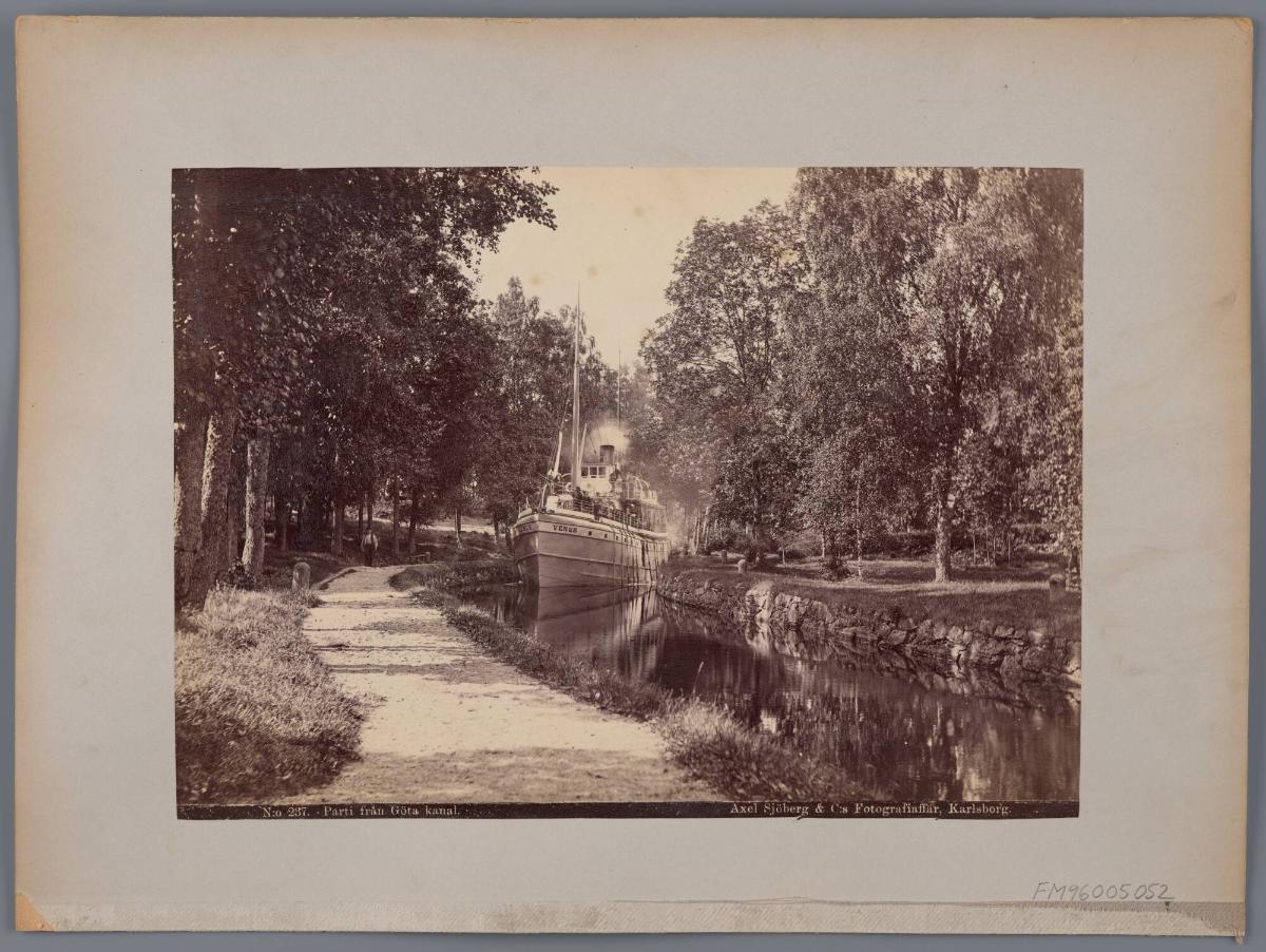N:o 237 Parti från Göta Kanal