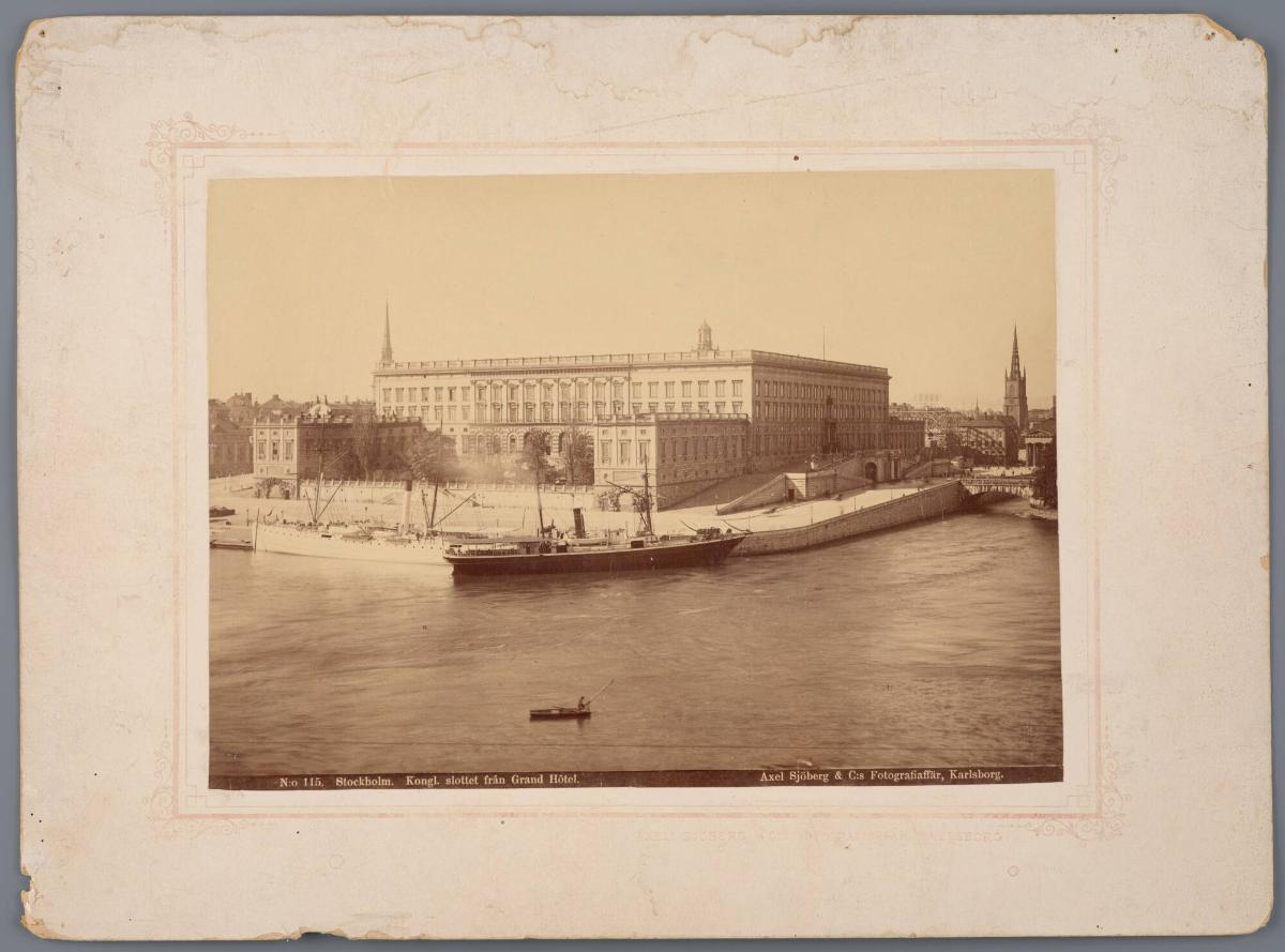 N:o 115 Stockholm. Kongl. slottet från Grand Hôtel