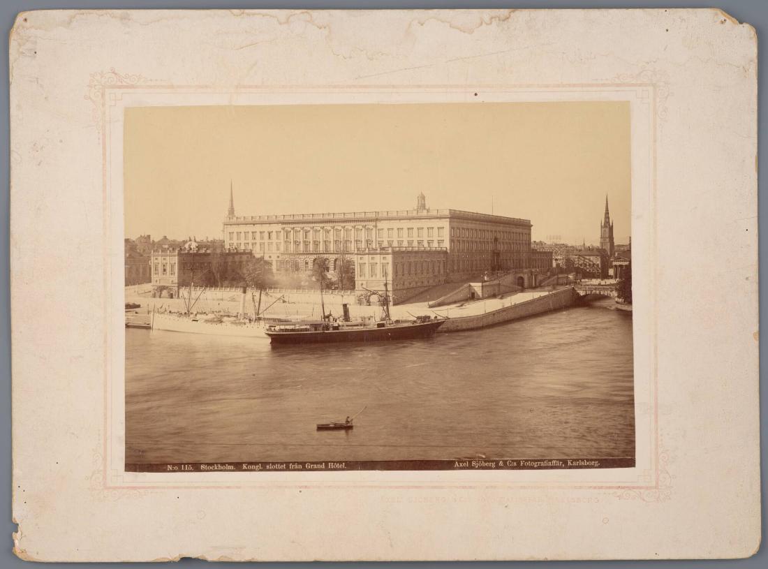 N:o 115 Stockholm. Kongl. slottet från Grand Hôtel