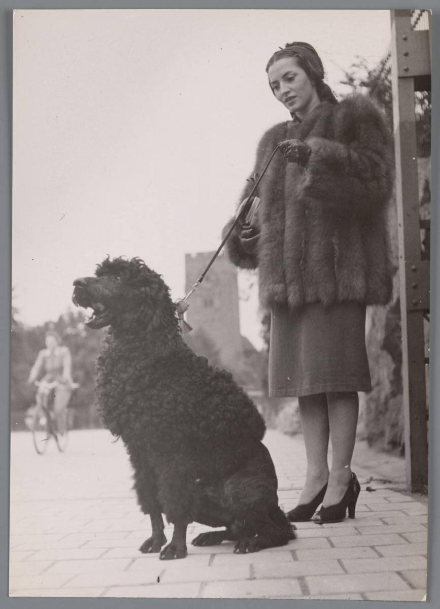 Dansösen Wilma Florice med pudeln Kingsted Carro