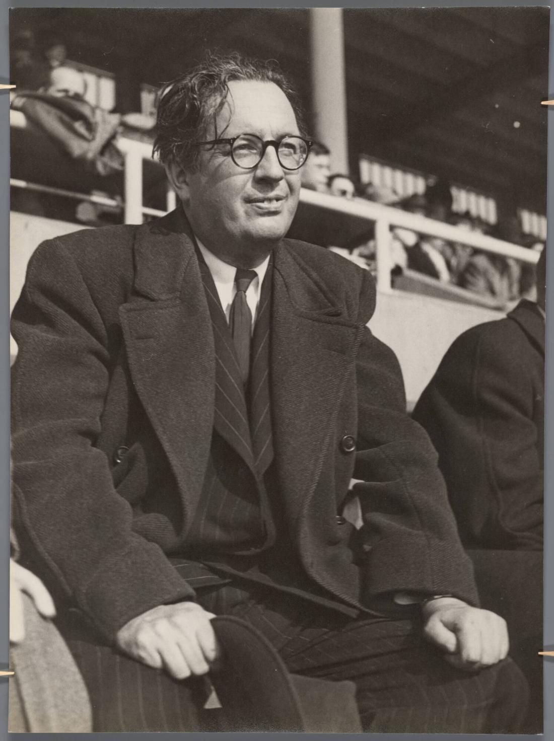 AIK-Örebro SK, borgområdet 18 apr. 1949 / Helge Berglund