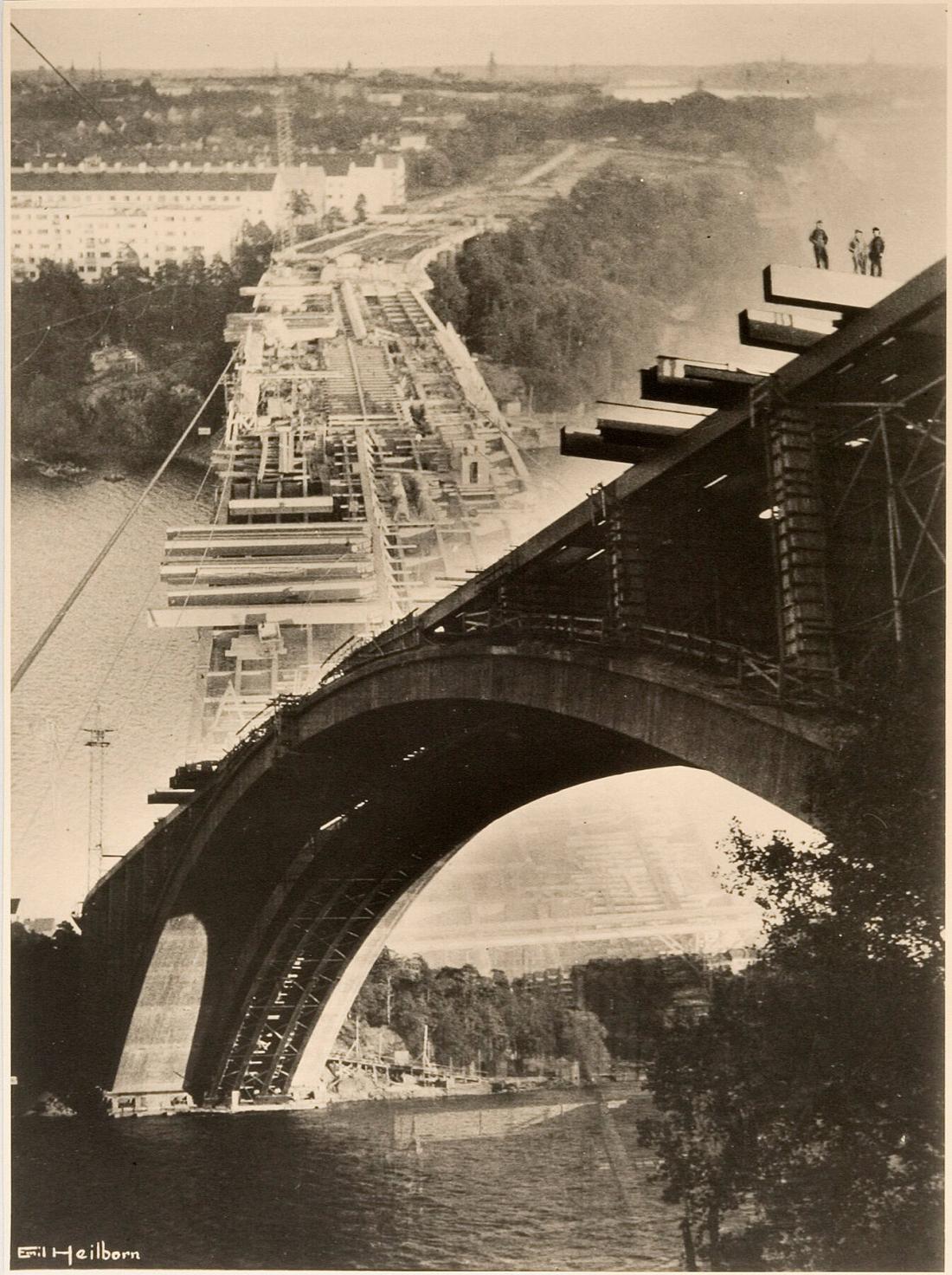 Tranebergsbron under byggnad