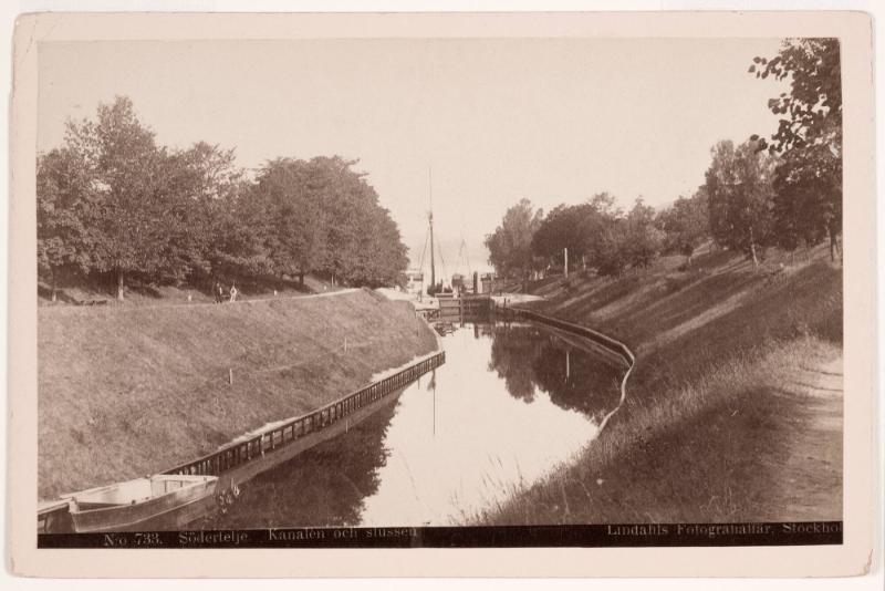 Södertälje. Kanalen och Slussen
