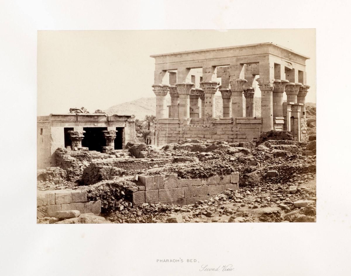 Pharaoh´s bed, second view. Ur boken Egypt, Sinai and Palestine. Album 8