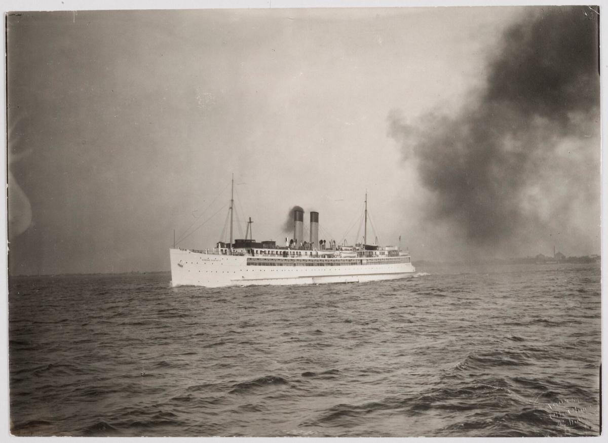 One of the Swedish Railways´steam ferries carrying trains between Germany and Sweden
