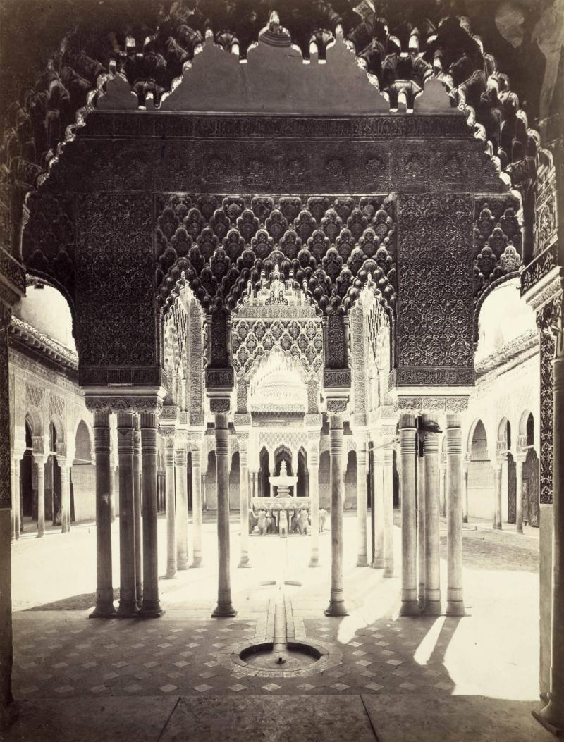 Interior de la galeria y del templete poniente del patio de los Leones, Alhambra, Granada