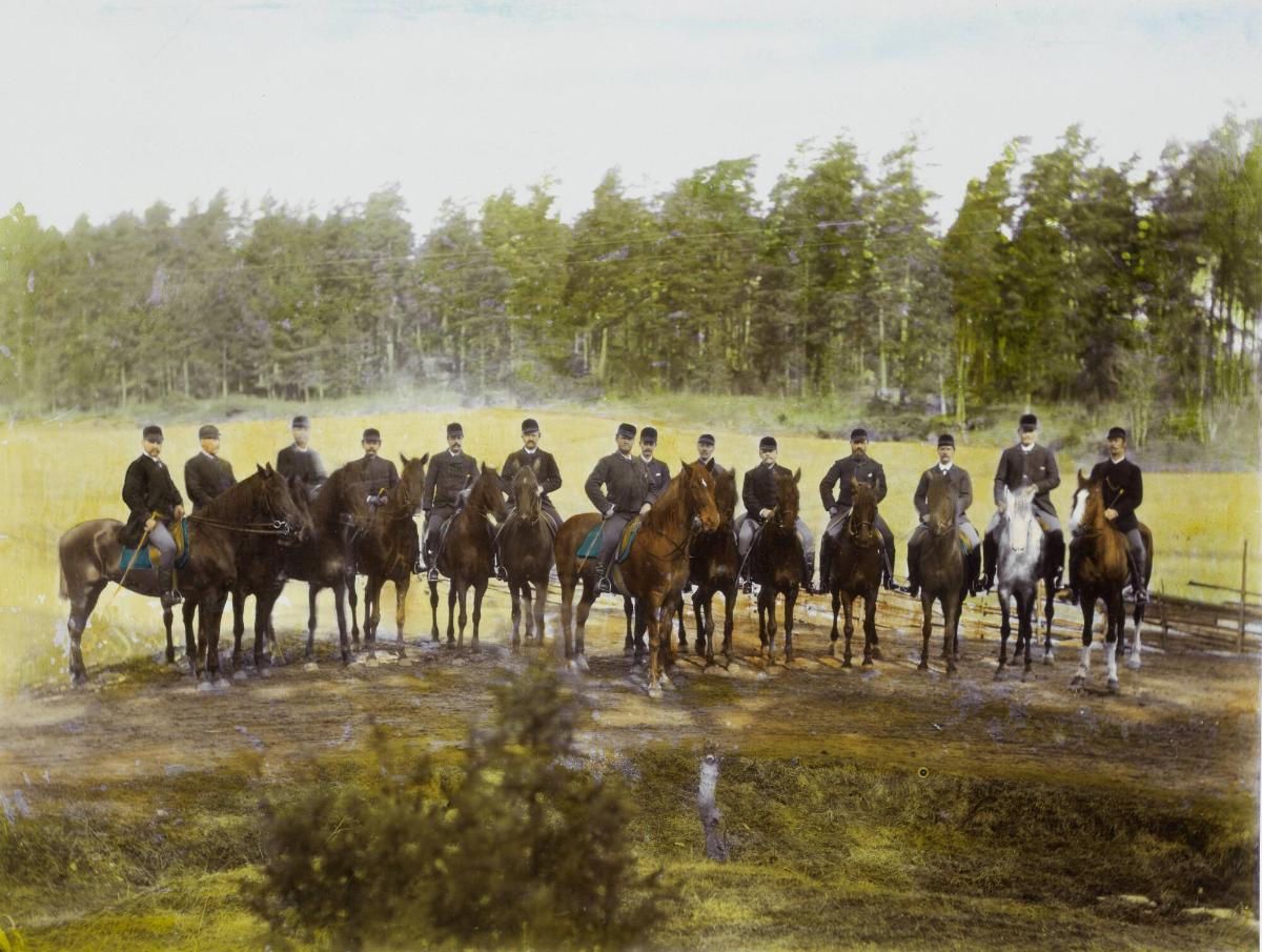 Gruppporträtt med ryttare