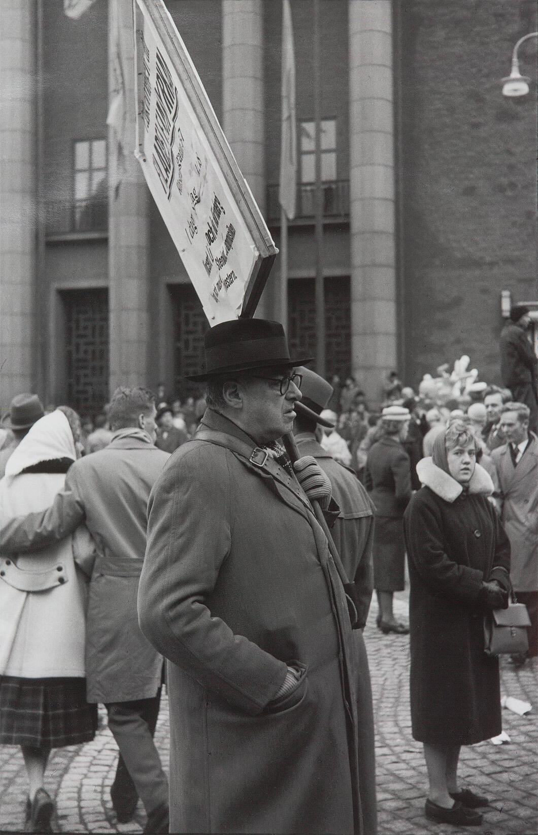 Invigningen av Hötorgscity 12 april 1959 (Konserthuset i bakgrunden)