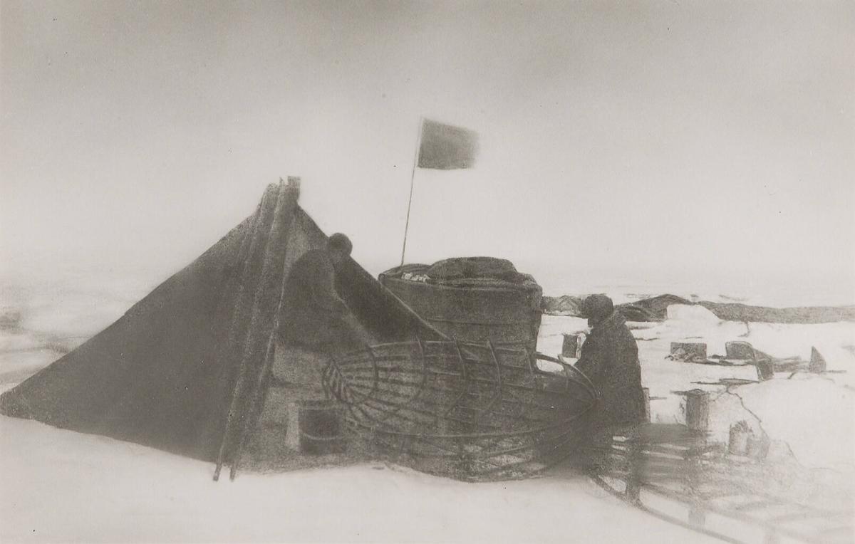 Den 15-19/7 1897. På landningsplatsen. Arbete på montering av båtens stomme. Ur serien Ingenjör Andrées luftfärd