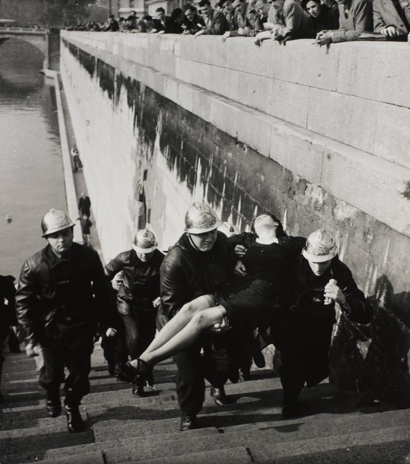 Flickan från Seine, Paris