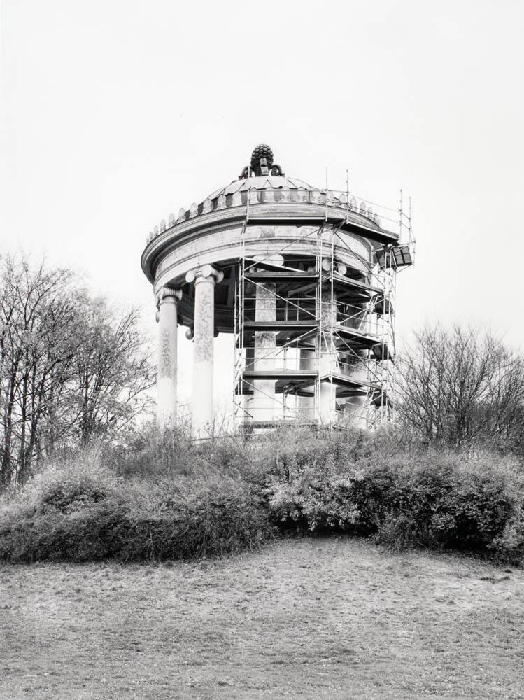 Antikt tempel, Englischer Garten, München, Tyskland. Ur serien Arkadien - modell, museum och lekplats
